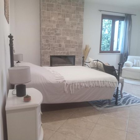 La Siesta Hotel Вилафранка ди Верона Екстериор снимка